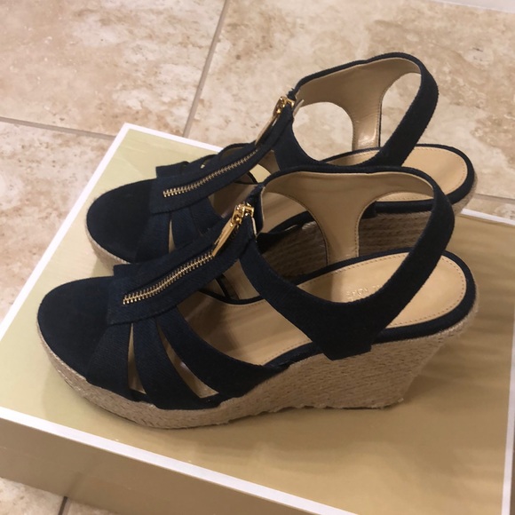 Shoes like new - Picture 1 of 4